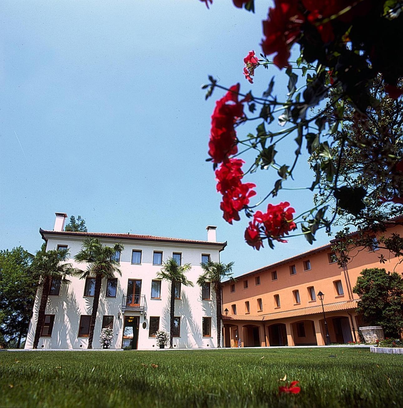 Hotel Dall'Ongaro Ghirano Kültér fotó