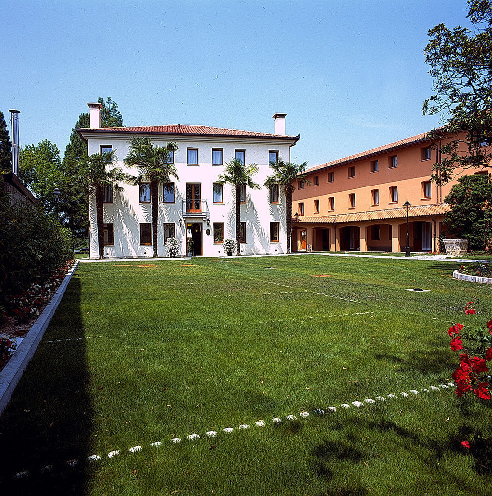 Hotel Dall'Ongaro Ghirano Kültér fotó