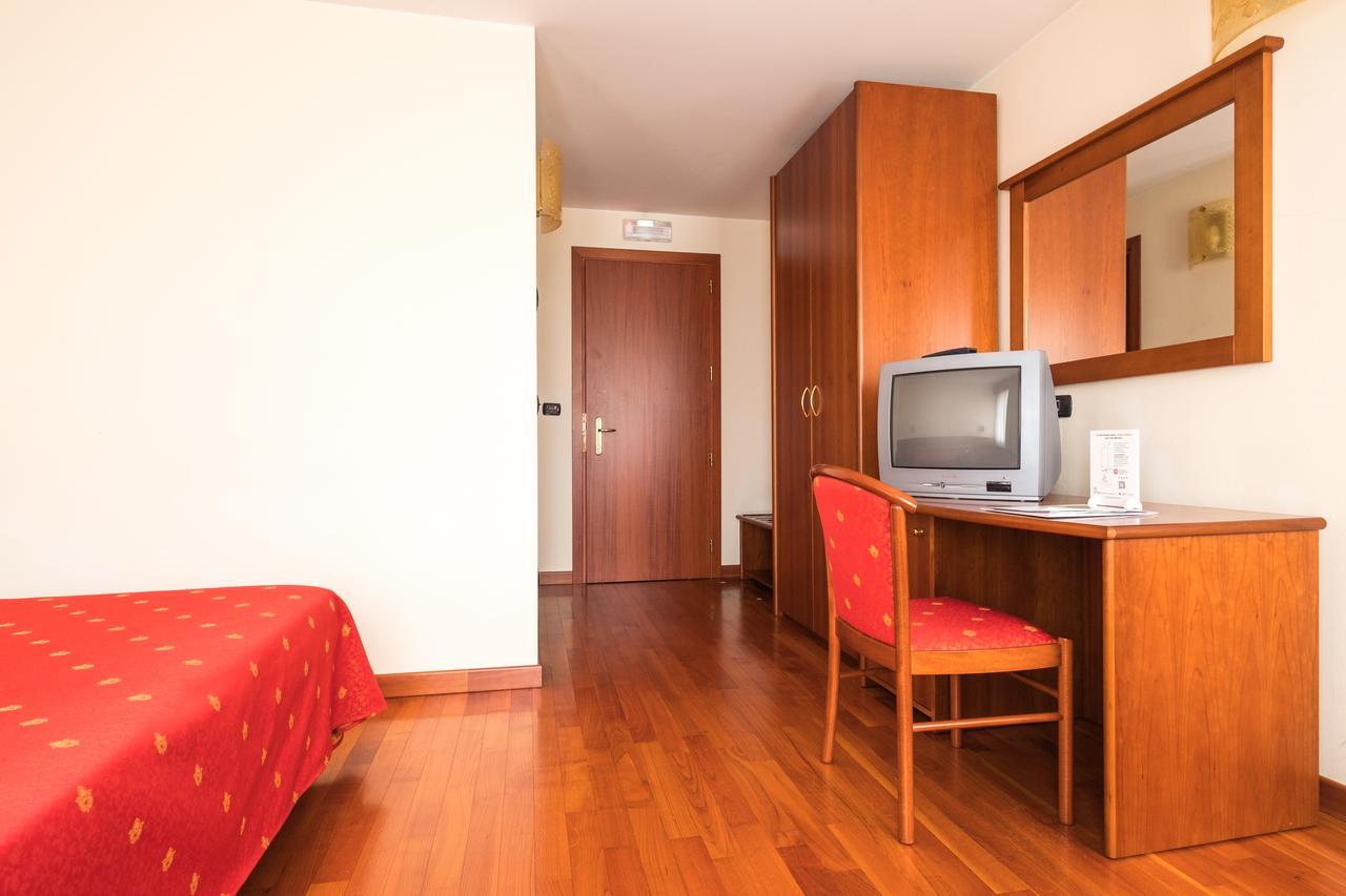 Hotel Dall'Ongaro Ghirano Kültér fotó