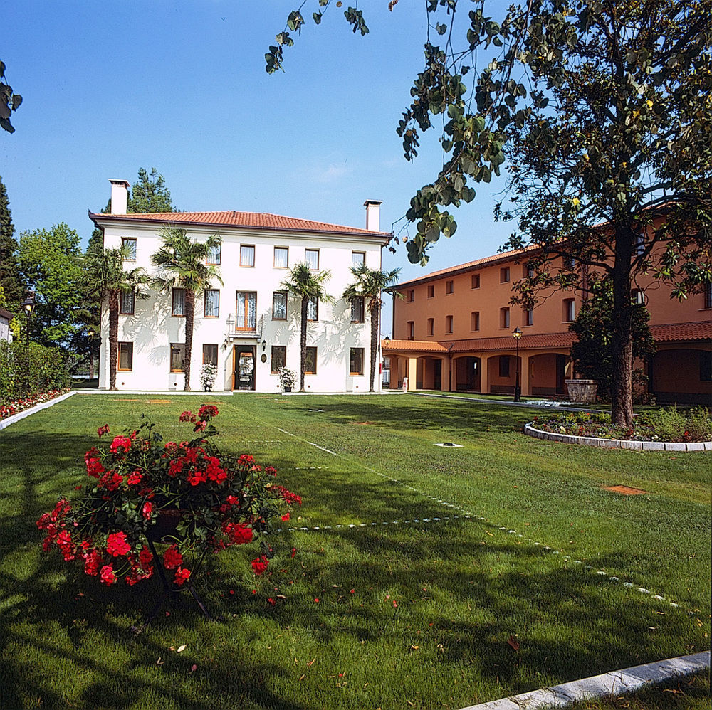 Hotel Dall'Ongaro Ghirano Kültér fotó