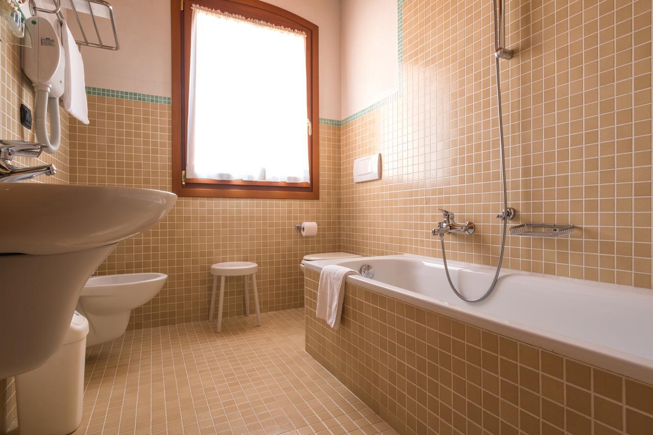 Hotel Dall'Ongaro Ghirano Kültér fotó